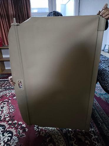 2005-ci ilin ML350-sinin Original baqaj pərdəsi.Kojadır — 2