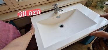 Ağ rəngli hamam üçün lavabo və üst lövhə komplekti. Xüsusiyyətlər: - lalafo.az -da Ağ rəngli hamam üçün lavabo və üst lövhə komplekti. Xüsusiyyətlər: -