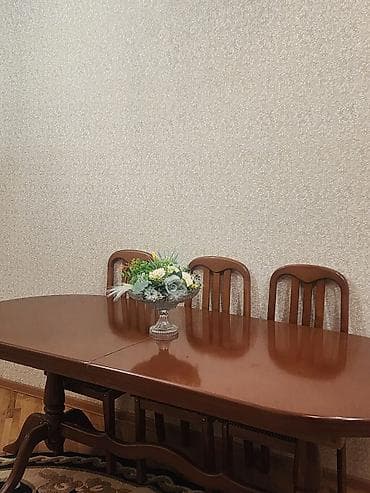 heyet ustolu: Açılan, 6 stul — 2