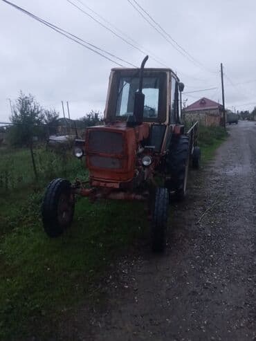 traktor zapçast: Traktor – kabinəli, arxa qoşqu çəkmək üçün yedəyi ilə - Marka/model — 7