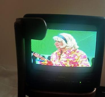 Supra televizorı satılır. İşlək vəziyyətdədir. Heç bir qusuru yoxdur