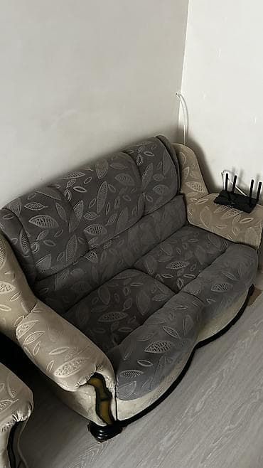 taxt yatag: Divan, İşlənmiş, Açılan, Bazalı, Parça, Çatdırılma yoxdur — 4