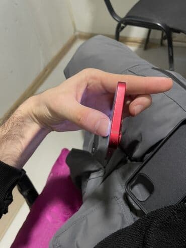 BYD: IPhone 13, Qırmızı, Face ID — 4