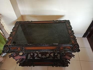 Jurnal masası, Açılmayan, Şüşə, Dördbucaq masa