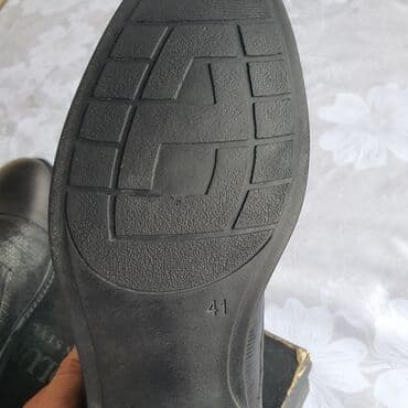 b class makasin: Klassik kişi ayaqqabisi Turkiye istehsalidi. Istifade edilmediyi üçün — 6