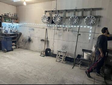 qarayev obyekt: Rəngsaz usta üçün boks icarəyə verilir. Gedish gelish olan yerdir — 4