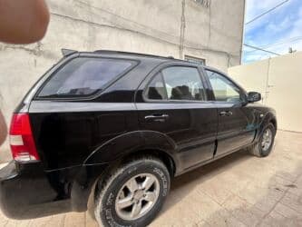 tek oturacaqlar: Kia Sorento: 2.5 l | 2008 il Krossover — 4