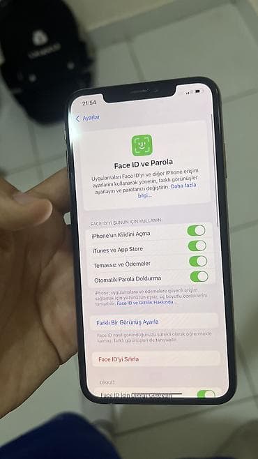 telofo: IPhone Xs Max, 64 GB, Matte Gold, Face ID — 1