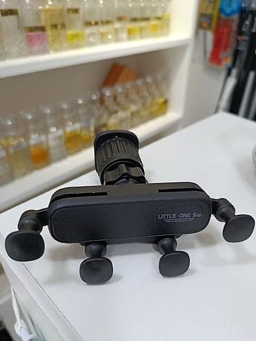 Avtomobil üçün “LITTLE ONE 5” qravitasiya tipli telefon tutacağı -