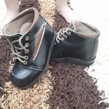 детская ортопедическая обувь: Ortoped ayaqqabi.cox az geyilib.4-5yas — 2