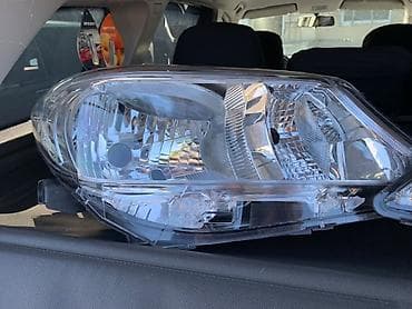 Nəqliyyat: Tayota yaris 2013Məhsul: Avtomobil üçün ön faralar komplekti (sağ + — 8