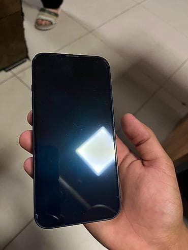iphone 13 ekran: IPhone 13, Midnight, Face ID — 2