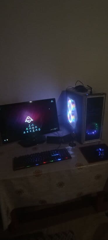 ноутбук: RGB işıqlandırmalı monitor, klaviatura, siçan və sistem bloku daxil — 1