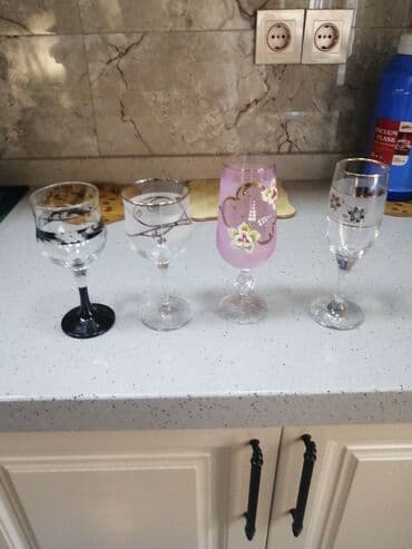 qab desdi: Qədəhlər, rəng - Qara, Şüşə, 4 ədədli dəst — 1