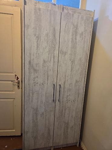 qaz skafi: *ZB* *YENI 2 EDED SKAF 4 QAPILI* Qiymət *170 AZN* ölçü *2*2* ünvan — 1