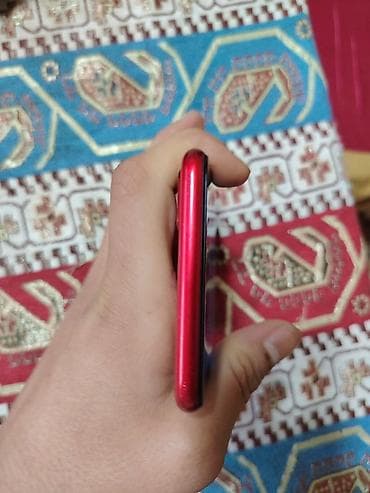 Audio: IPhone 8 Plus, Qırmızı, Barmaq izi — 7