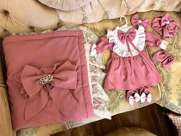 Qiz usagi ucun xestexana cixisi desti. Komplekde daxildir: konvert