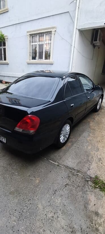 nisanlar: Nissan Sunny: 1.6 l | 2010 il Sedan — 3