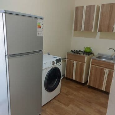 Kirayə ev.1 otaqlı, mətbəxli mənzil butun kamunallar bizlikdir. Ünvan