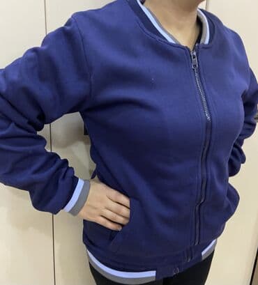 Toy paltarları və aksesuarları: Qadın bomber tipli mektebli jaketi - Rəng: tünd göy (navy), boğaz — 3