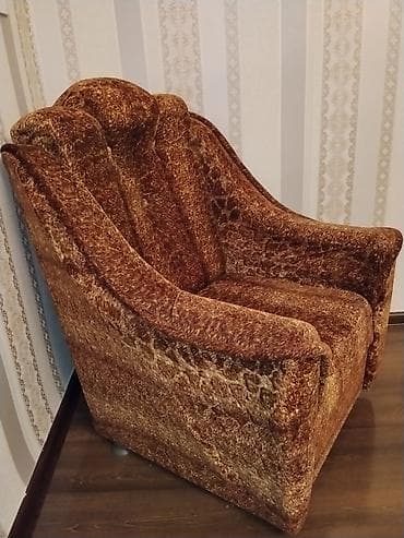 işlenmiş masa desti: Kreslo, Vеlur parça — 2
