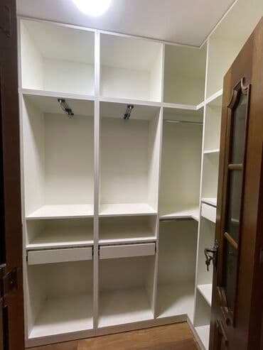 купить квартиру в баку азербайджан: Bakı, Neft Daşları qəs., 3 otaqlı, Köhnə tikili, m. Qara Qarayev, 65 kv. m — 12