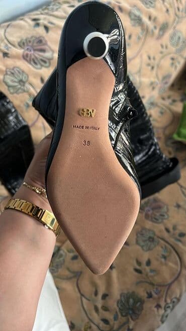 bot zara: Ölçü: 38, rəng - Qara, Yeni — 2