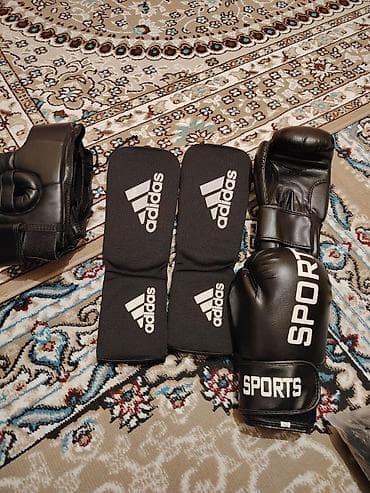 boks: Boks və döyüş idmanı üçün tam dəst Dəstəyə daxildir: - Qara boks — 6