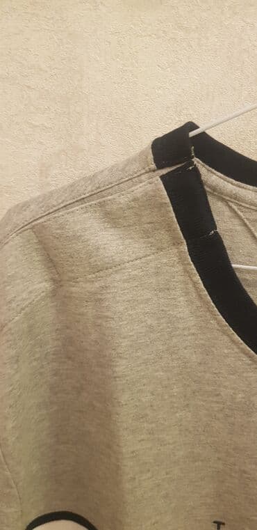 milli ordu forma: Teze xaricden alinib 40 $,iki yan ciyninde xususi magnitnen acilib — 2