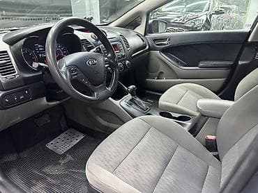 lider disk: Kia Cerato: 1.8 l | 2013 il Sedan — 7