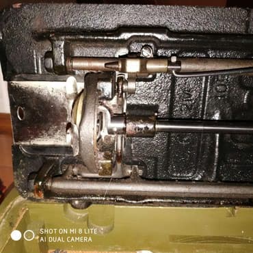 kohnə tikiş maşınları: 20ci eserden qalma qedimi tikis el masinidir.Tamamile islek — 5