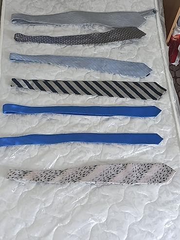 kurtka satışı: Kişi üçün az geyilmiş (istifade olunmuş) qalstuklar satılır. 7 denedi — 8