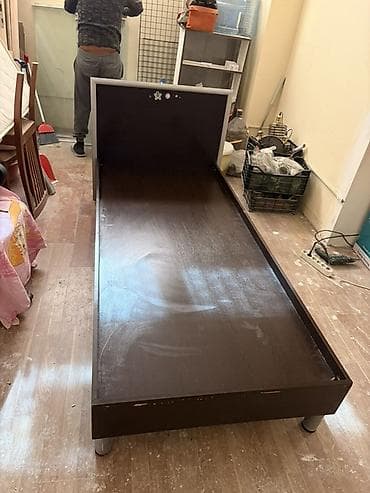 tekli carpayi: İşlənmiş, Təknəfərlik çarpayı, Bazasız, Matras ilə, Siyirməsiz — 4