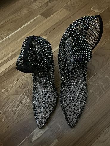 Basanoşka və səndəllər: Продам женские туфли(полусапожки) со стразами, обувались пару раз на — 1