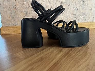 Şəxsi əşyalar: Charles&Keith, Ölçü: 39, İşlənmiş — 4