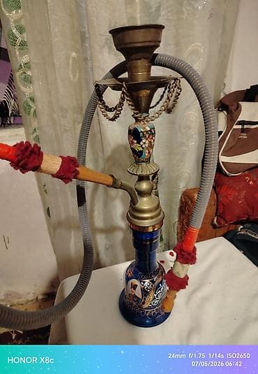 iş batinkasi: Nostalji üslublu nərgilə - Materiallar: misi hissələr, şüşə kolba — 1