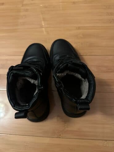 Цепочки: Uşaq üçün qış ayaqqabısı – qara rəng, orta boğaz - Model: yüksək — 1