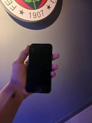 iphon 8 plus: IPhone 8, 64 GB, Qara, Barmaq izi — 5