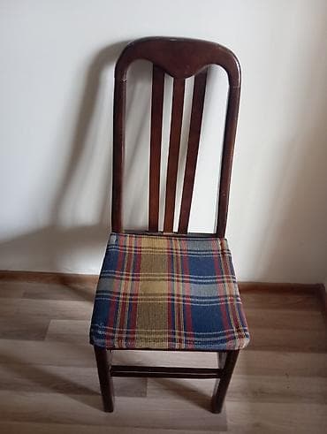 kohnə stul: Taxta nahar/mətbəx stulu - Material: bərk ağac gövdə və ayaqlar - — 1