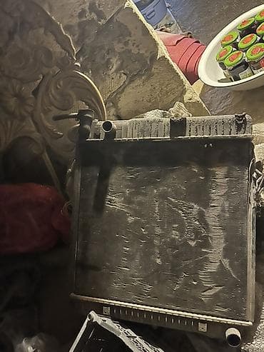 Ehtiyat hissələri: Avtomobil radiatoru - Material: alüminium nüvə, plastik üst-alt — 2