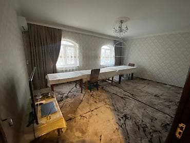 mərdəkan ev: Satışda həyət evi – geniş sahəli, iki mərtəbəli. Xüsusiyyətlər: - Tam — 3