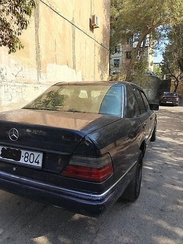 ravon 2: Mercedes-Benz E 230: 2.3 l | 1990 il Sedan — 8
