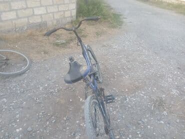 irşad electronics velosiped: Mavi rəngli velosiped. Bu velosiped istifadəyə hazırdır. Təkərlərində — 1