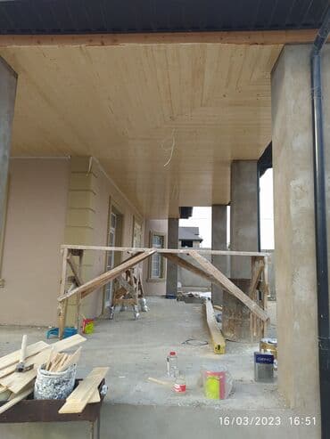 islenmis qapi pencere: Taxta mansarlarin yiqilmasi — 2