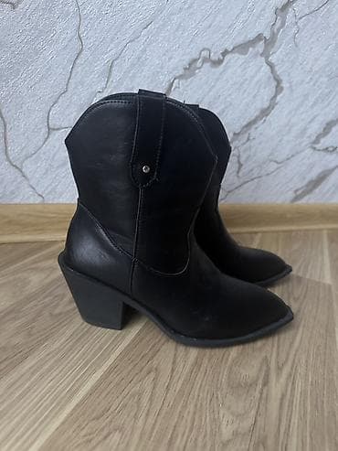 qadın çəkmələri: Qadın kovboy üslublu qara botlar - Model: Kovboy/Western - Rəng: Qara — 2