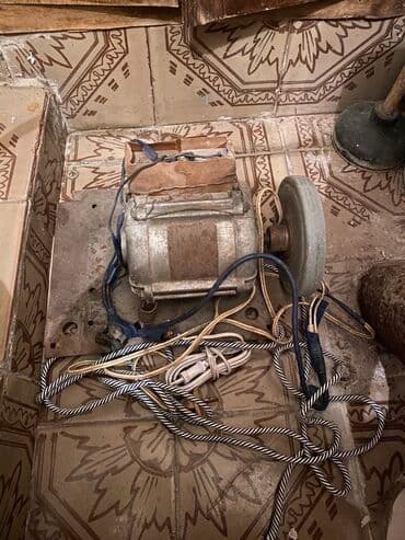 asinxron muhərrik: Əlnən düzəldilmə Pıçaq itiləyən aparat çox əladır moşnu şeydir — 2