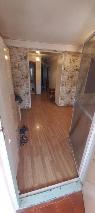 sumqayit bina evi: Xırdalanda 5 nömreli məktəbin yanında olan 5 mərətbeli binain 6 daş — 11