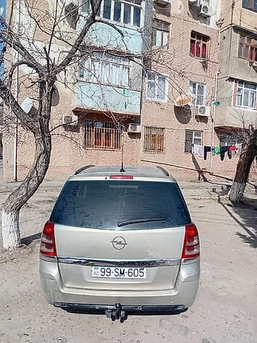 Opel Zafira: 1.7 л | 2008 г. 268000 км Минивэн