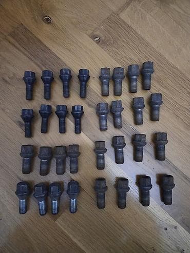 Bmw disk boltlari 24 eded 1ededi 2man lalafo.az -da Bmw disk boltlari 24 eded 1ededi 2man