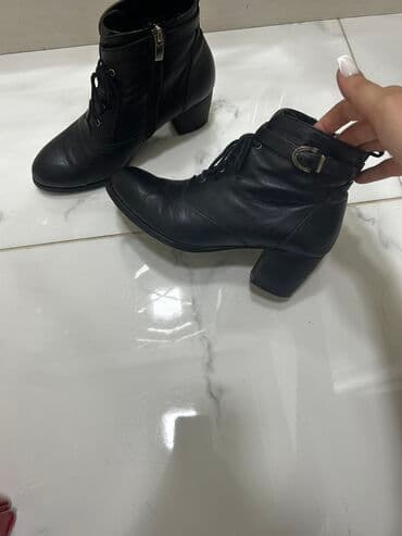 Çəkmələr: Ölçü: 38, rəng - Qara, İşlənmiş — 4